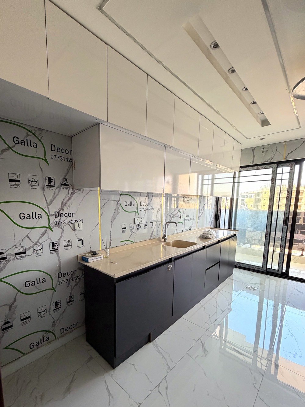 شقة حديثة للايجار في ابو نؤاس مطله على نهر دجلة الفرع بين شارع الكرادة داخل وابو نؤاس يوجد فيها :

غرفتين وصالة
حمامين
120 متر
الطابق الرابع
البناية حديثة جدا
كراج
حارس
بناية نظيفة وامنة
جرس مع بوابة الكترونية
باب تفتح بالبصمة
بلكونة واطلاله على نهر دجلة
زجاج مزدوج 
مصعد
سعر مليون ونص 
للتواصل ***********
