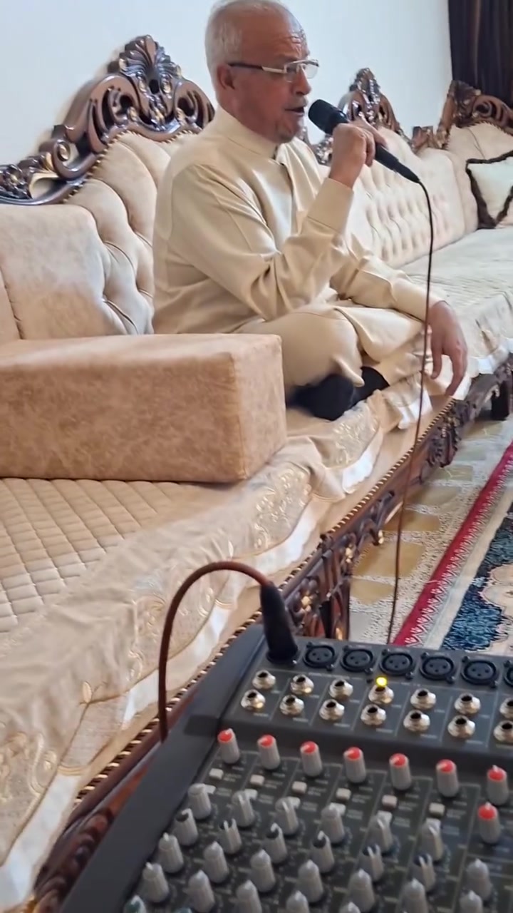 جهاز داينكورد للبيع  1000 W  امتياز نظافة مية بالمية استخدام شي بسيط بعده بالكارتون مالته مكاني الفلوجة  
***********
اتصال + واتساب
