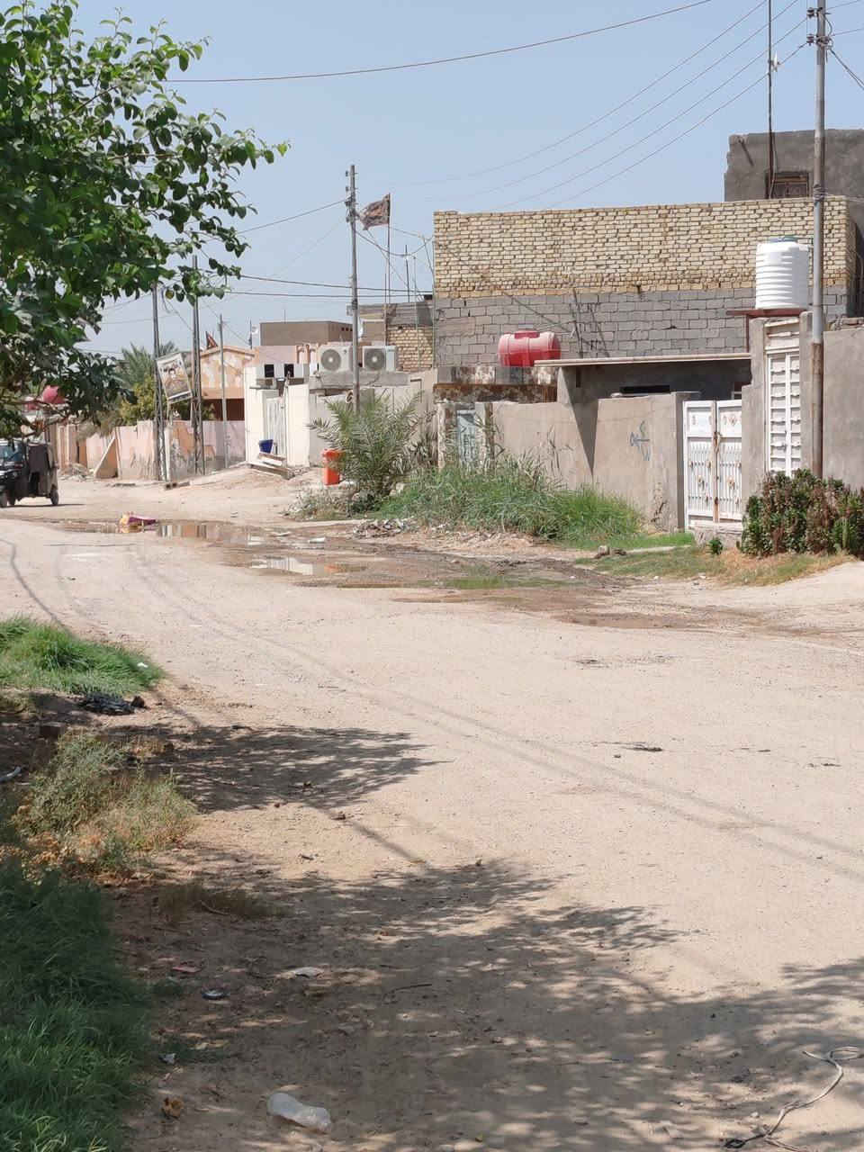 🏠 دار للبيع الحولي ((مطلوب للمصرف العقاري))  طابو صرف بجهة حي الوحده
(( مطلوب للمصرف العقاري )) 
📍 الحولي جهة حي الوحدة
ــــــــــــــــــــــــــ
📏 المساحة: 150 متر
ــــــــــــــــــــــــــ
💰 المبلغ المطلوب للمصرف العقاري: 40 مليون الكلي 85 مليون 
💳 جيب الكفيل والباقي عليك
💵 التسديد الشهري 196 ألف
ــــــــــــــــــــــــــ
📍 الموقع:
مقابل ⚡ مجمع السراج
الشارع الرابط بين الحولي والأندلس
عرض الشارع 10 متر
ليس أول فرع – الثاني على يدك اليمنى
ــــــــــــــــــــــــــ
🏡 مواصفات الدار:
🛏️ غرفة نوم
🛋️ صالة استقبال
🍽️ مطبخ
🚪 ممر داخلي
🚿 مجمع صحيات داخلي
🚿 مجمع صحيات خارجي
ــــــــــــــــــــــــــ
📝 ملاحظات:
🏗️ البناء نظيف
ــــــــــــــــــــــــــ
💬 السعر مراسلة واتساب أو ماسنجر فقط
📞 ***********
