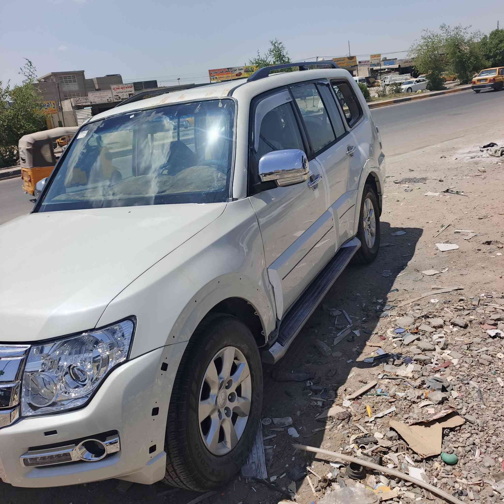 لسلام عليكم باجيرو خليجي فول مواصفات مديل ٩ تحويل ثاني يوم بيع مستعجل مستعجل ***********

