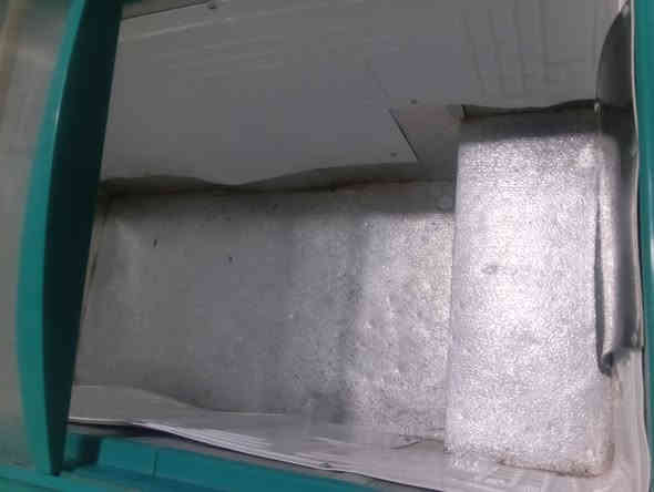 السلام عليكم عندي ذني العارضات ب200الوحده وبيهن مجال بسيط الي يريدهن يتصل على هذا الرقم ***********
