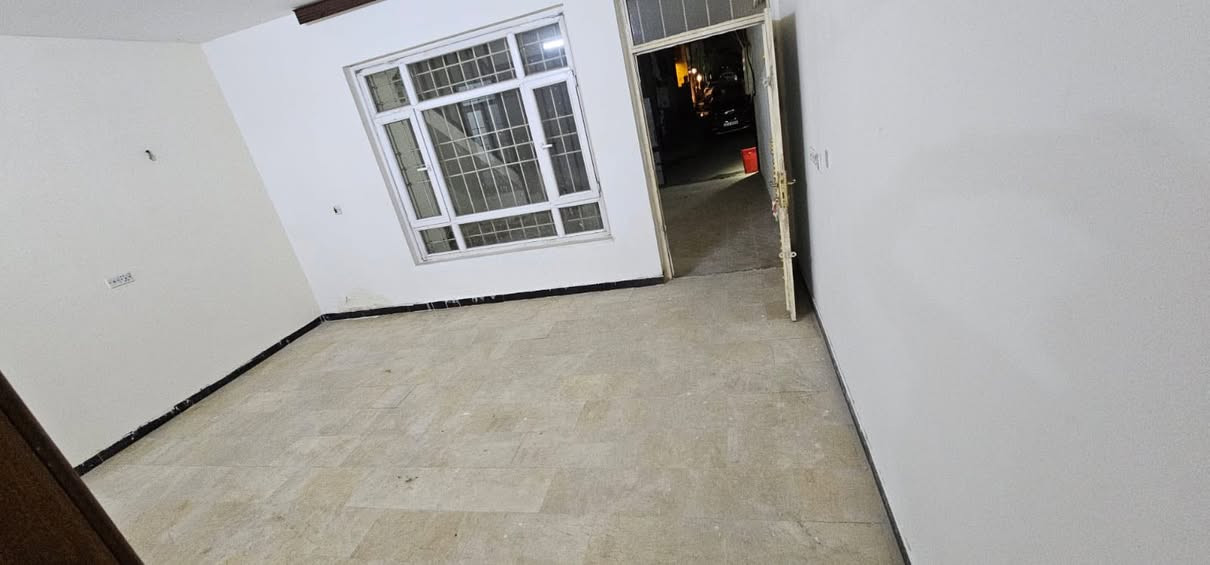 للأيجار في #السيدية

مشتمل طابق ارضي مودرن مساحه 150 متر معزول عزل تام 🔶

يحتوي على كراج 2نوم وصاله ومطبخ وخدمات ✅

الأيجار 850 الف قفل 🔒 

موقع السيديه مربع الضباط 📍

للأستفسار اكثر 📞

***********
