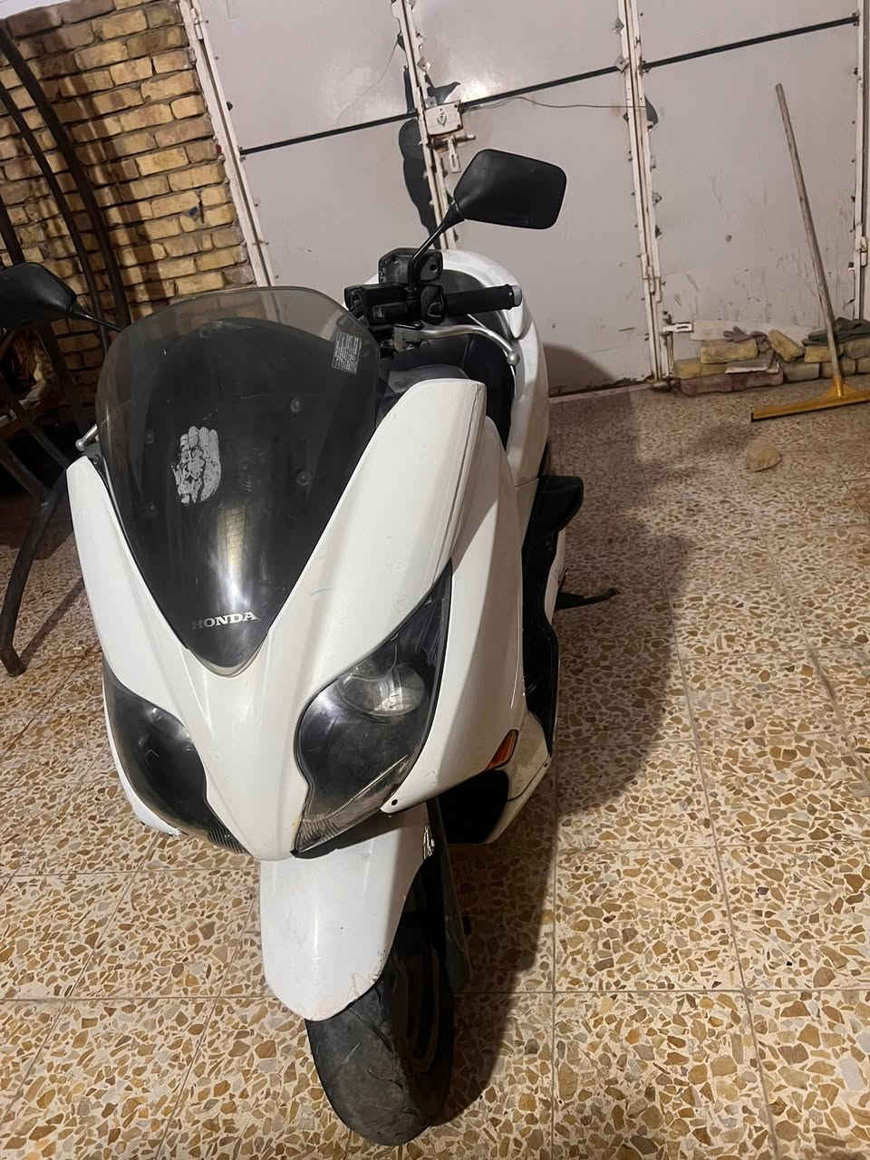 فورزة 010 فول مواصفات امبثري حساسات نضام S7 ونضام سبورت دراجه مكينه مكفوله بس كفراتها تعبانه شوي وعوزها تلحيضات بسيطه سعرها 1400 وبيها مجال خاص مفتوح وهذا رقمي ***********
