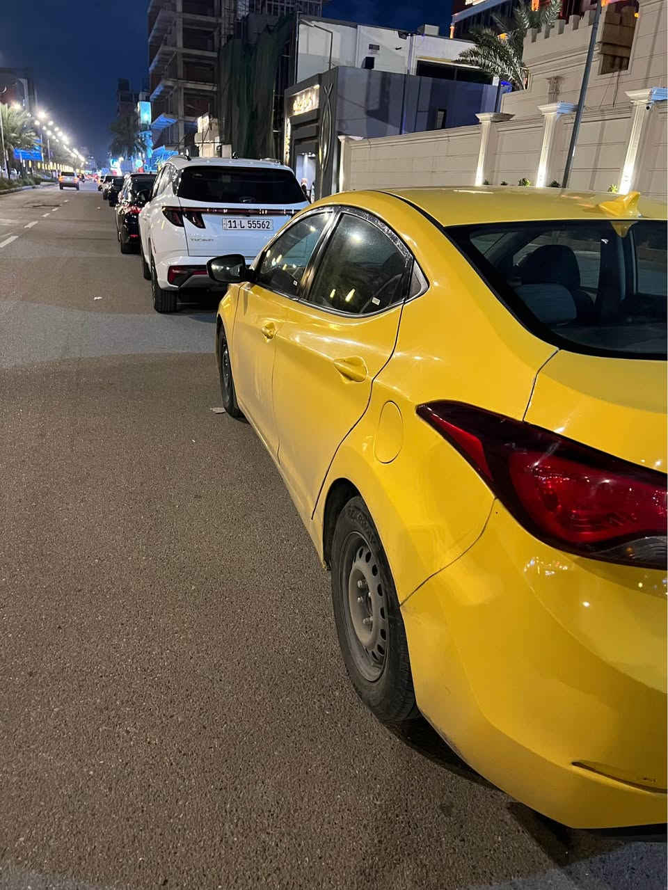 سلام عليكم النترة 2014 وارد أمريكي حادثها جاملغ وقبق جنطة السعر 105 مكاني بغداد اليرموك 
*********** بغداد, العراق
