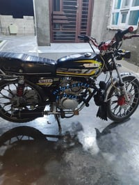 دراجه للبيع 2024 دراجه نضيفه  07845997346 بي وتساب  او تواصل خاص