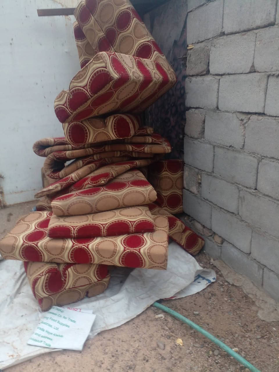 جلسه للبيع ٧٥سعرها ***********
