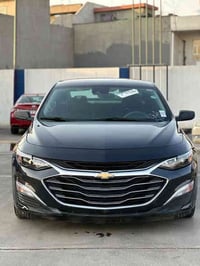 شوفرليت ماليبو2023 ( بدون ايرباك ) لون حبري  حادث جانبي بجم كبس دخول ج...