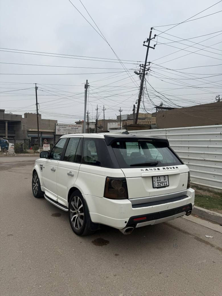 للبيع فقط السعر 68 ورقه للاتصال ***********
رانج روفر سبورت موديل 2007 محدث شكل 2013
رقم بغداد تحويل مباشر
محرك 8 سلندر العادي المحرك بي خلل حماوة يعني السياره تشتغل وره شويا تصعد حماوتها 
المحرك سابقا ممفتوح
الكير مكفول 
مواصفاتها معروفه 
السياره بالاصل چوبلس مسويها لوي عادي
وارد امريكي حادثها ضربة بالتاير الامامي بيها صبغ فقط التحديث 
المكان بغداد الزعفرانية بغداد, العراق
