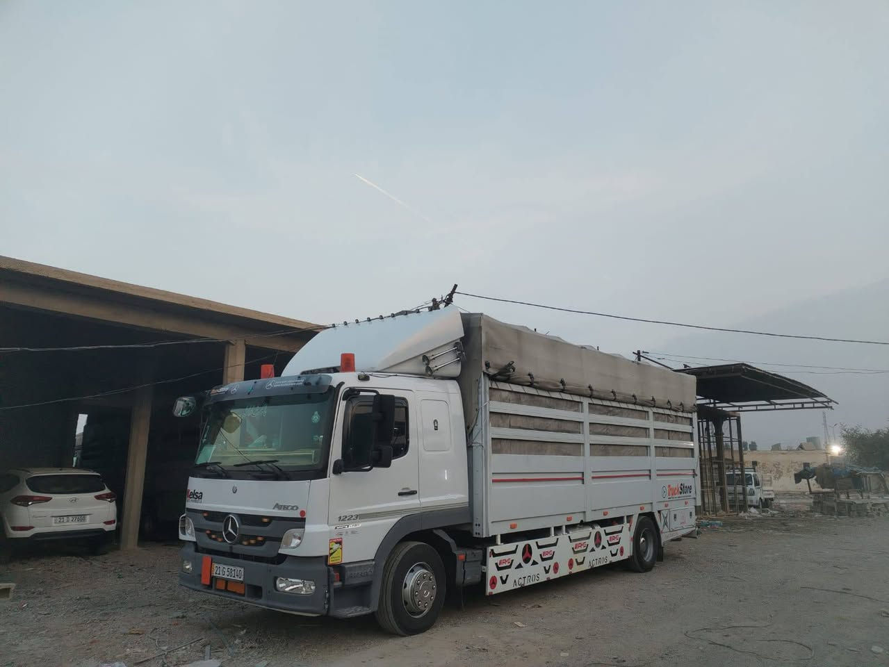 السلام عليكم اتيكو للبيع  فول عادي طول  سبعة وعشرة ستة سلندر ثمانية برغي مكفولة جاهزة للعمل تخم تاير جديد سنوية جديدة‏‪0783 282 8730‬‏مكاني كركوك
