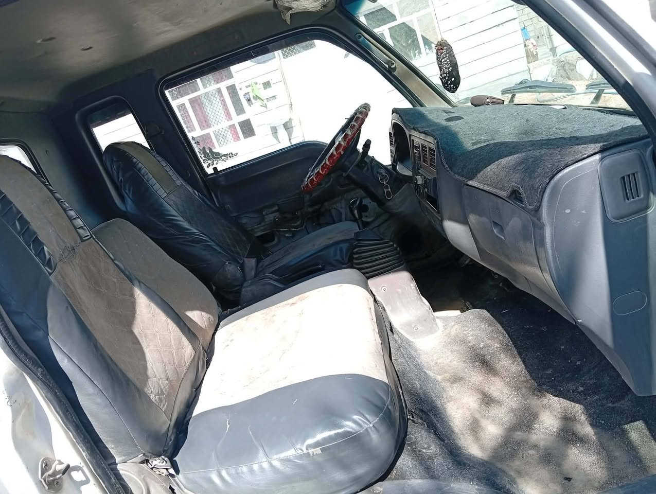 بسم الله الرحمن الرحيم
فونتيرة للبيع محرك كير اكسل شرط
بسمي سنوية ٢٧
60$ وبيها مجال حك الجية
***********
***********
