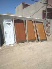 أبواب نضيفه للبيع سعر الواحد ٣٥مكان بغداد شعله دوانم رقمي 07719453579