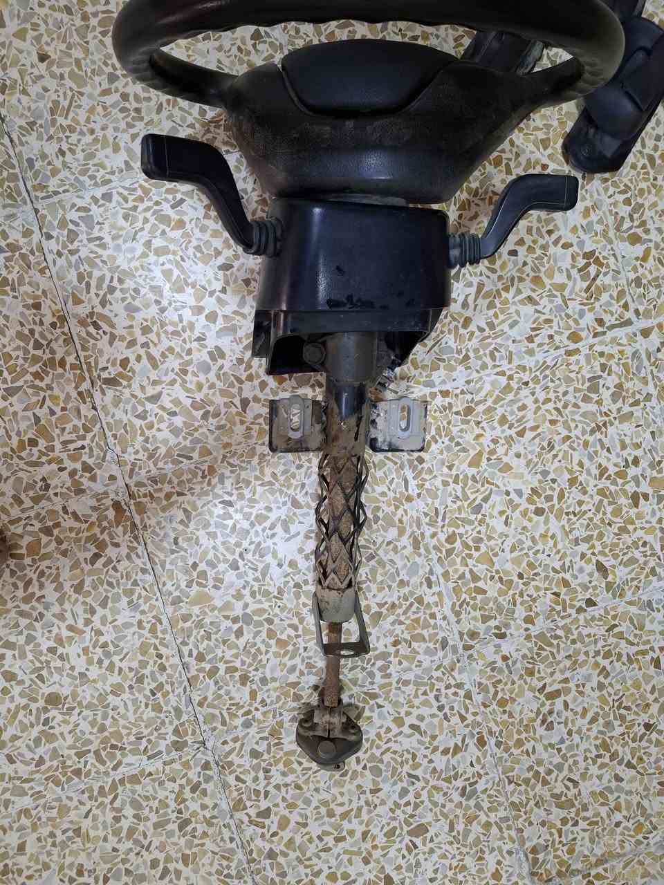 غراض استرا للبيع ٦٥ الف وبيها مجال للتواصل على رقم ***********
