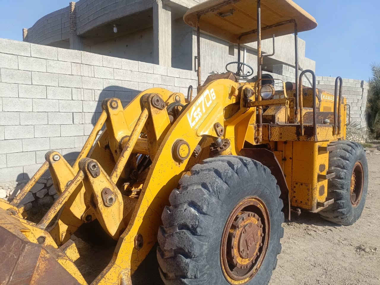 70بي موديل 82 بلادي كير وترك  ومحرك كله جديد العنوان الرمادي الاستفسار *********** ابو عبدالله
