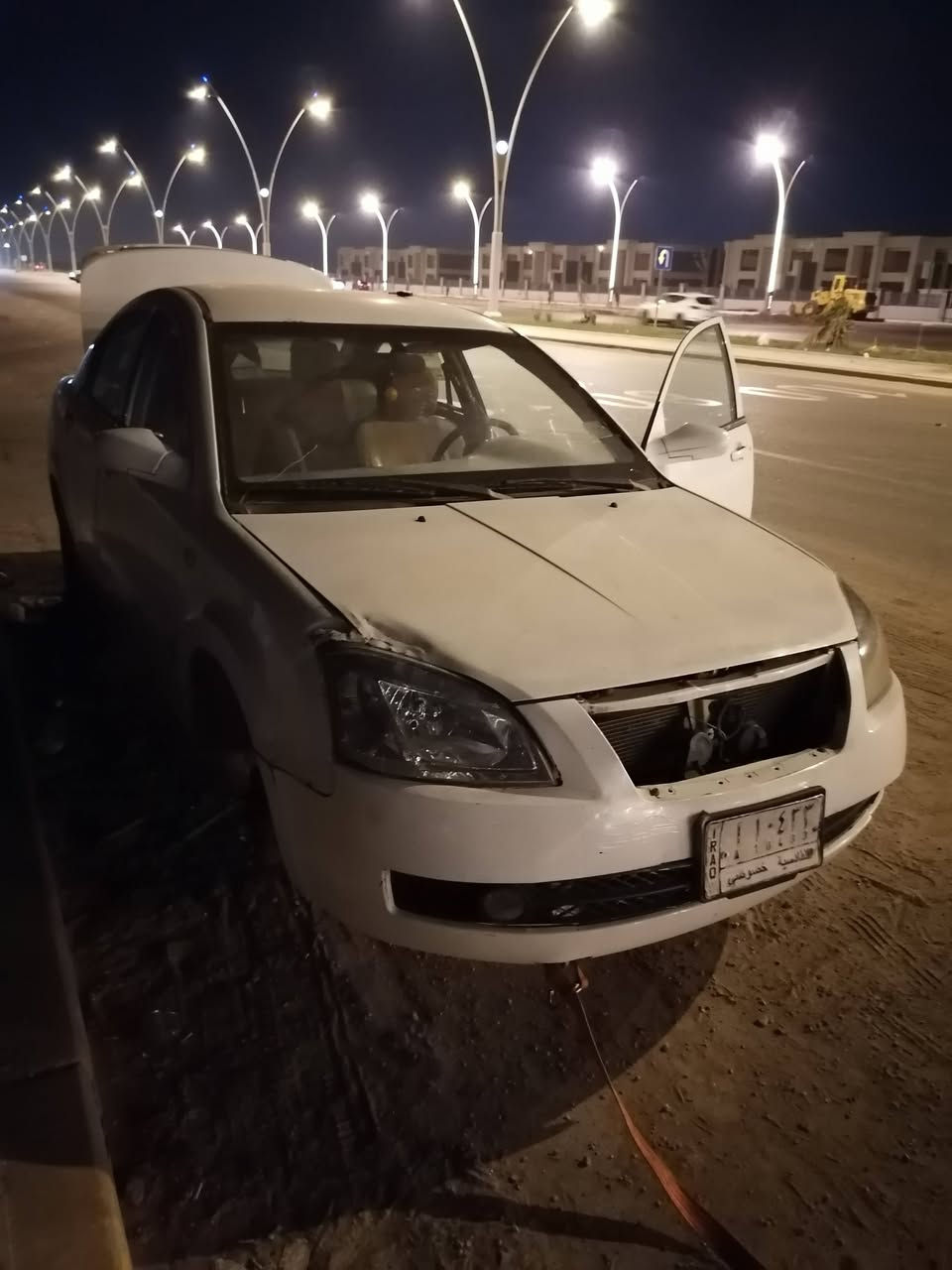 *********** السلام عليكم سياره  اي فايف راعيهه موجود بالبصره رقم قادسيه سنويه منتهيه ٢٠٢٤ مصفره غرامات حالياً هسه المكينه تبخر قليل مو هواي والعينه وصينيه مايمشن السياره گايمات الكير مابي شي سياره كلها بلاديه كهربائيات جام صندوك سنتر لوك يرادله شغلات بسيطه السياره شوف العين خياس مابيهه تجي تشوف تشتغل بس ماتمشي  بس عينه وصينيه الكير مابي شي مكاني البصره تنومه السعر 27 وبيهه مجال
