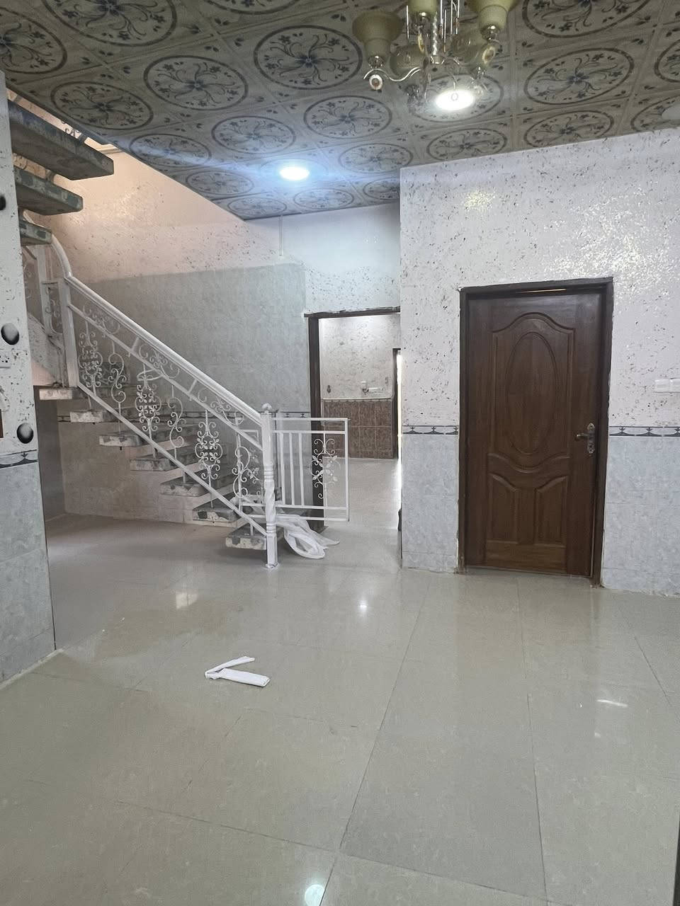 السلام عليكم بيت للاجار الديوم منطقه ٣٠٠٠ قرب مدخل ديوم
***********
