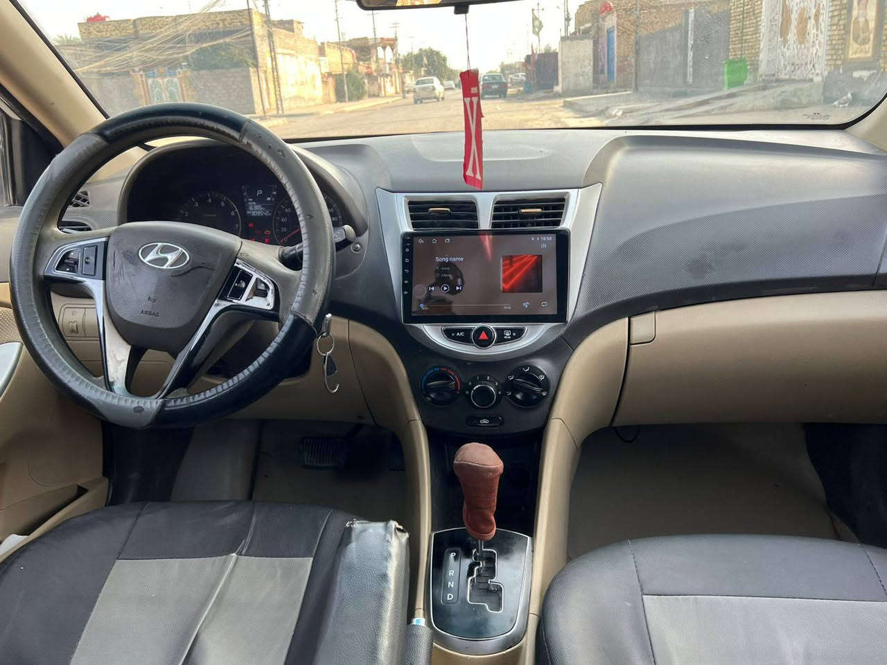 اكسنت موديل 15,// سياره مكفولة كفاله عامه من ضربه وتبديل. سياره بيها قطع صبغ. الجماليه فقط مكينه وكير كارتون. كهربائيات حداديه فول تخم تاير. السنويه ال 30. ارقام جدد نكليزي. سياره جديده باكيت.  السعر 👈.   75.  وبيها مجال قليل. العنوان العمارة 🦅 مكلف بنشر شراي تصل علا صاحبه 📞‏‪***********‬‏
