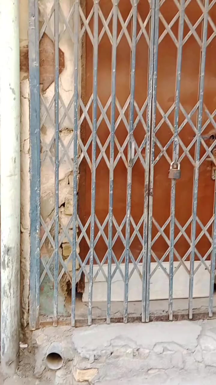 بيت للبيع داخل الحبوبي ركن عله شارعين المساحه ١١٠ راخل لفرع للستفسار***********
