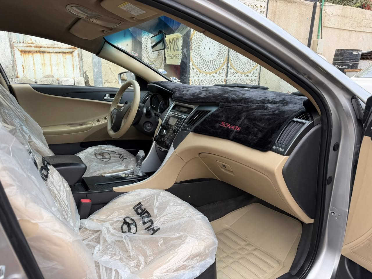 مكلف بالنشر
سوناته خليجي السعر 52 $ 
مديل 14 متؤمه 11 ارييل محرك 2400 دوش بانزين فقط مكصوص وابيع صبغ عام مالي خلك وين الصبغ سياره مال واحد يشتغل ع باب الله جاهزه تبريد تدفئه تخم تايرات حدايه دواخل بيجي بيها شلعه اشك الكاع
المكان بصره
***********
