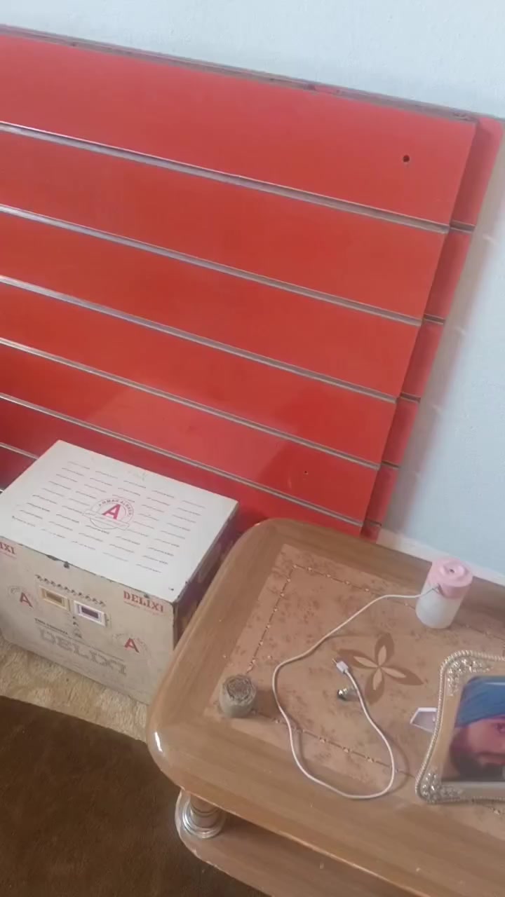 السلام عليكم بلوك سجه للبيع انضاف او جديداته سعر الوحده اب 40 ثنين اب 75 الف سعر نهائي قفل او موجوده جناكيل هم القطعه اب 500 دينار كفرات جديدات او انضاف القطعه اب 500 دينار يولد بين قوسين غراض محل كامله للبيع اي استفسار ادخل خاص عنواني ديالى بلدروز دور مندلي والرقم ***********
