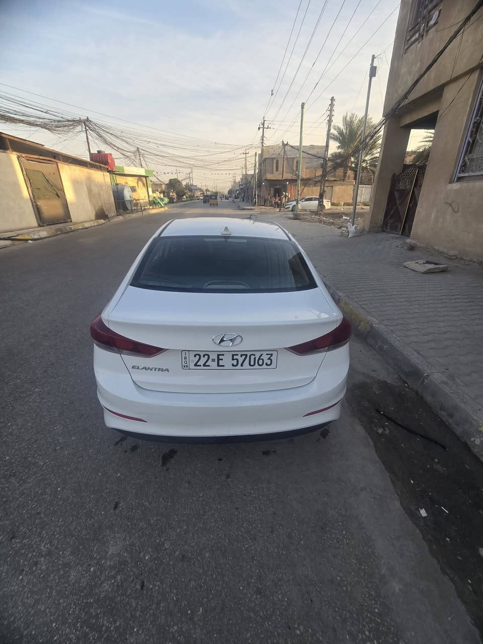 سلام عليكم. للبيع النترا 2018 لو ابيض مكينه ٢٠٠٠ دوش (المرغوب) رقم اربيل الجديد هزه جديده وسنويه ل٢٠٣٠  نص فول .تحكم ستيرن جهتين وشاشه جبيره وكامره دوار كشنات وستيرن تدفه .رادار جانبي .كير ايتي (المرغوب)  
***********
