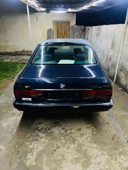 سلام عليكم  بيم ٩١ سياره جاهزه بيه نواقص جدا بسيطه سنويه ساقطه تفاصيل *********** السعر 35 حجم ٧٣٥
