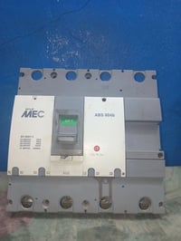 قاطع ٦٠٠نضيف شرط السعر ١٥٠ بي مجال ٠٧٨٠٥٣١٨٨٢٢ اربع خطوط