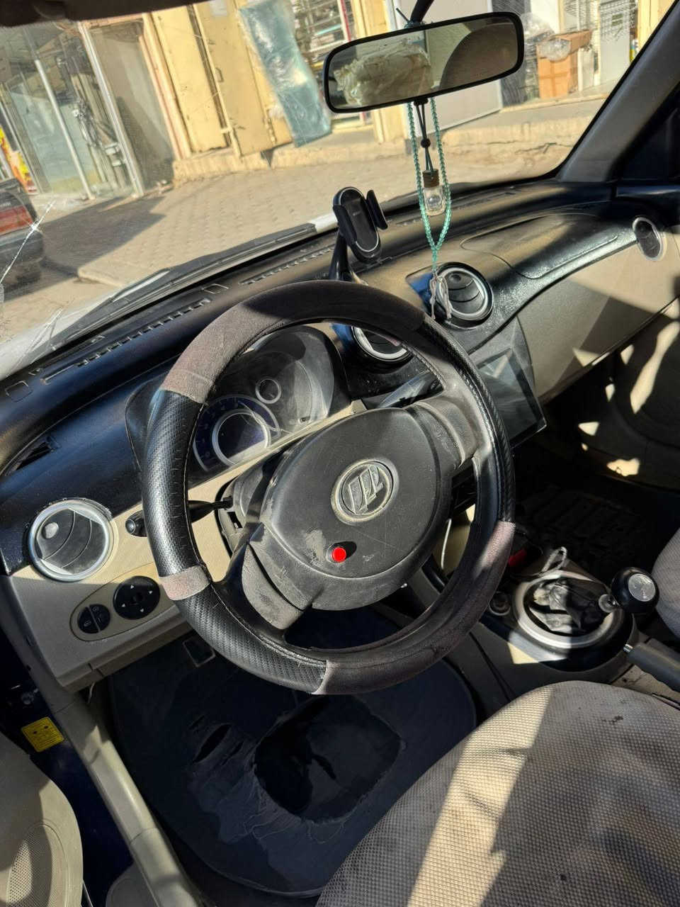 سلام. عليكم  
سياره. ليفان. 
مديل ٢٠١٣
ثلاث قطع. 
 رقمها الماني. مثنى  مكانهه بل نجف 
السعر ٢٧ وبيهاا مجال.
 بيع مستعجل ⚠️ما متواجد عل فيس ***********
