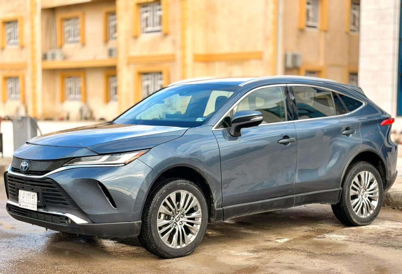 🔹السلام عليكم للبيع ..
♦️‏TOYOTA VENZA
♦️تويوتا - فينزا .. XLE

🔹الموديل - 2022 .
🔹عداد المسافات (  35000) .
🔹رقم بغداد تحويل مباشر .
♦️السعر - ( 220$ ) وبيها مجال بسيط .

♦️مواصفات ..
🔹بصمة .
🔹تحديد مسار .
🔹كاميرا خلفية .
🔹رادار امامي رادار جانبي .
🔹داخل اسود .
🔹كشنات جلد .
🔹كشن سائق كهرباء .
🔹كشن سكن كهرباء .
🔹تدفئة مقاعد .

♦️الأضرار 
🔹بنيد بارد محدد - باب السائق بارد محدد - باب خلف السائق صبغ .
♦️بدون شواصي - بدون دواخل .
للأستفسار***********

♦️عنوان السيارة ..
ناحية الزاب
