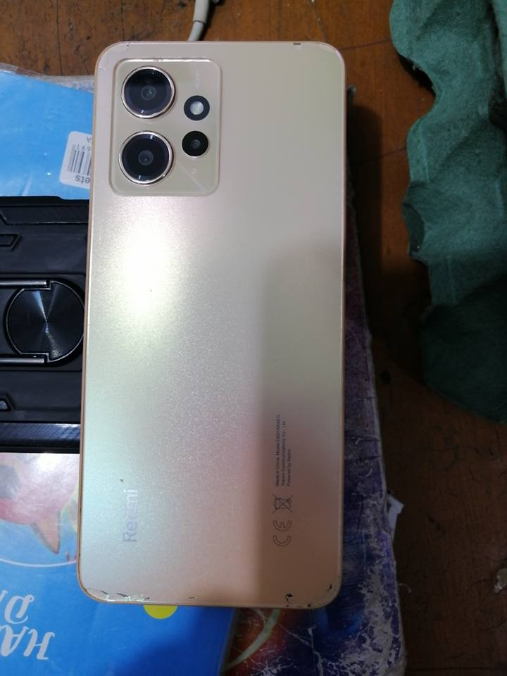 السلام عليكم جهاز للبيع ريدمي نوت 12 جهاز مكفول بلا ملحقات الذاكره 256 السعر 140 شراي يتصل *********** الحناكية, المدينة
