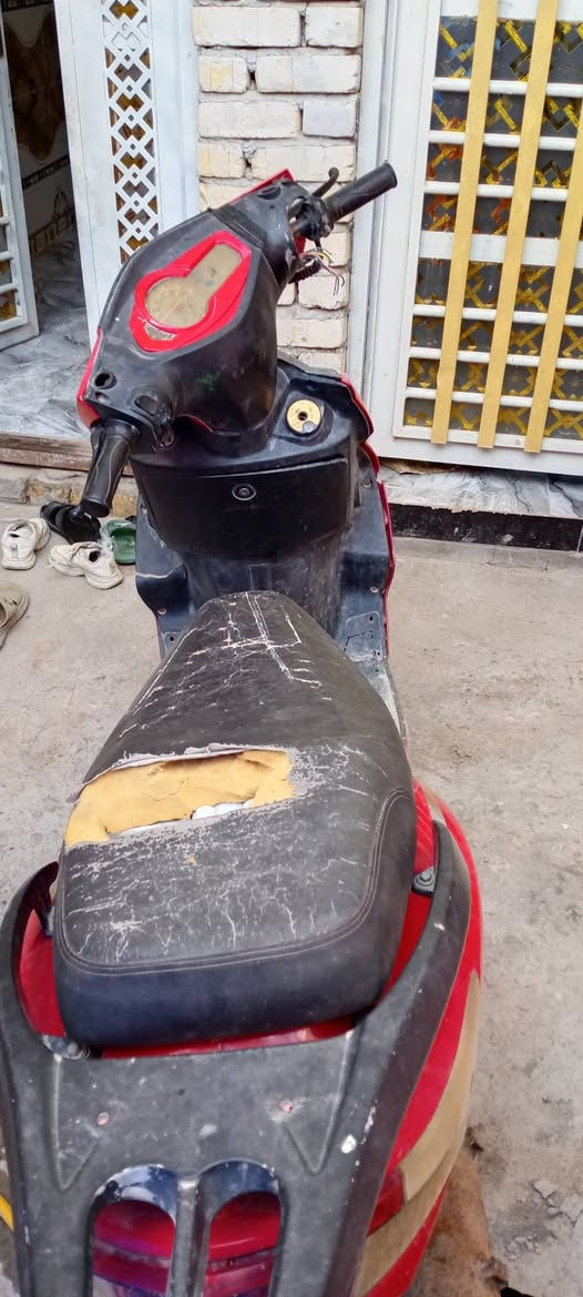 السلام عليكم دراجه سكنس صيني للبيع نقصها سبرنكه مال هندر
السعر خاص 
رقم ***********
العنوان: العماره الماجديه📌
