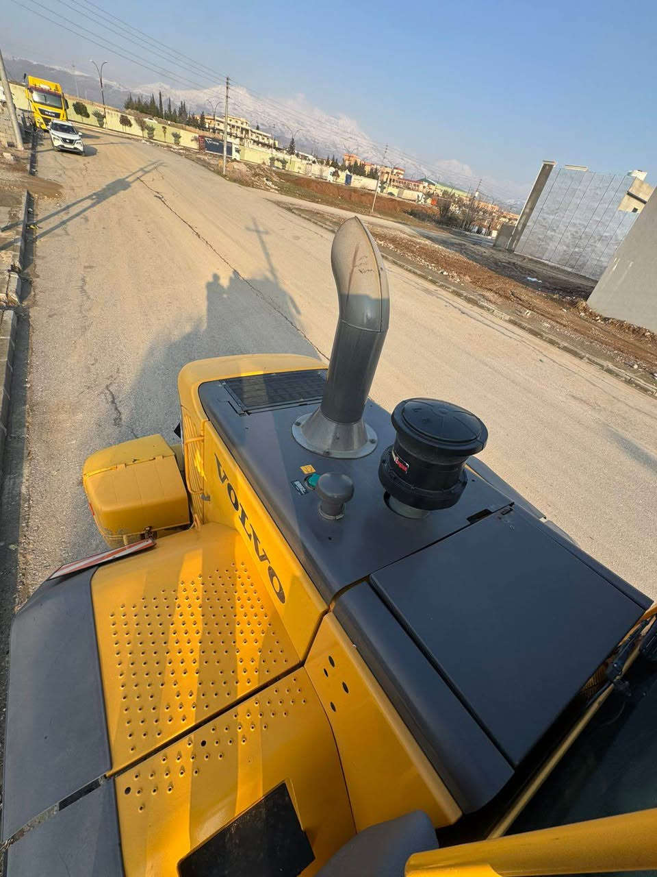 ***********

Volvo l120e
2005
4000سەحات
هەموو گیانی بەشەرت 
بۆیاخی نییە أربيل, العراق
