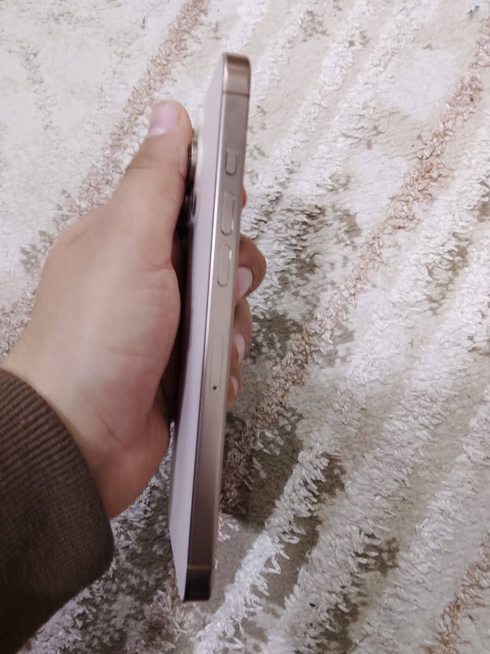 للبيع ايفون 16 ابرو ماكس
شرق اوسط
الجهاز ماستر بعدة بل ضمان

البطارية 100

عدد الدورات 101 

الذاكرة 256

الجهاز نضيف كلش 

السعر 1525
او بي مجال
الرقم ***********
