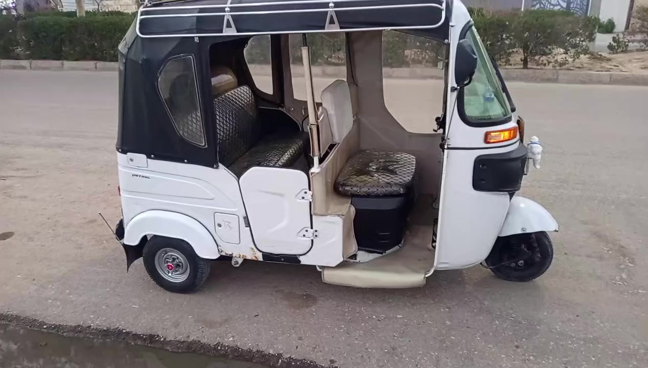 تكتك للبيع موديل 22رقم نكليزي بسمي مكان بعقوبة ***********
