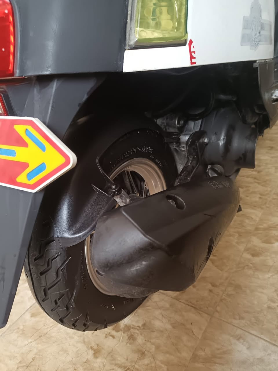 بوليسي 2009
نوزل رمبه كيج إلكتروني و ويل كروم كفرات بلاديه دراجه مزوده وكلها شغاله و جديده السعر 750 
للاستفسار / ‭0770 723 7822‬
