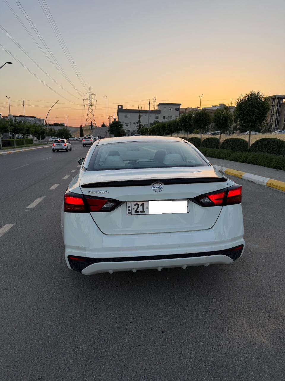 NISSAN ALTIMA S 2021 
 
‎گێڕو مەکینە و كارەبای  هەموو شتێکی بەشەرت 
  بۆنیت بۆیاخە  نيو شانەكي  بۆیاخی هەیە
سەقفەکەی pdr کراوە بۆ چاڵ و تەرزەی هەیە درگای سەکن ساردی هەیە … ناو گرتن بەشەرت شانسی و بەتانەی نەگرتوە ارباگ سیستەمە
‎سەنەوەی تازەیە
‎مکینە  ٤  بستۆن   حجم  25  
‎  106  كم    حقیقی ڕۆشتوە

   1N4BL4BV1MN356228

بصمە بیلادە  , سوکان فولیوم ،حاسەی دواوە ،شاشە تەبرید ،شاش گەورە کامیرا ، تەبرید مركزي  ،  
ئاوێنە كارەبايي  ، بلاجیکتۆر
 
*********** السليمانية, العراق

