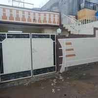 بيت للإيجار • كازينو آزادي • عقد سنوي