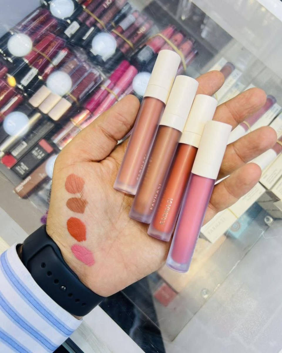 لترند FARMASI💃حمر فارمسي السائلة – جمال يدوم طول اليوم 💄لون غني، ثبات قوي، وإحساس ناعم على الشفاه ✨مع حمر فارمسي السائلة، إطلالتچ تبقى كاملة من الصبح لآخر اليوم بدون ما تحتاجين إعادة 👌تركيبة خفيفة مخملية، تنشف بسرعة، وما تسبب تشقق أو ثقل على الشفايف 🌸

💄إذا تبحثين عن حمرة تجمع الثبات العالي، اللون الغني، والراحة التامة على الشفاه. فـ حمر فارمسي السائلة هي اختيارچ المثالي ✨تركيبتها المخملية تنطي لون واضح من أول مسحة، بدون تكتل أو ثقل،وتثبت لساعات طويلة بدون ما تشقق أو تلزك 🌸
✨ ليش تختارين حمر فارمسي؟
✔️ قوام ناعم وخفيف كأنه مخمل
✔️ ثبات قوي يدوم لساعات
✔️ ما يلطخ وما يلزك
✔️ ألوان عصرية تناسب كل الأذواق
✔️ مظهر أنيق ومخملي للشفاه
✔️ مناسب للاستخدام اليومي والمناسبات
💋 مثالية للدوام، الطلعات، والمناسبات الخاصة
#الاصلي المنشأ تركيا 🇹🇷💯
السعر ٥ الاف
🚘يوجد خدمة توصيل لجميع محافظات العراق ٤ 🚘


**إذا كنت صاحب هذا الإعلان وتريد حذفه لأي سبب، رجاءا أرسل رسالة إلى الدعم الفني**