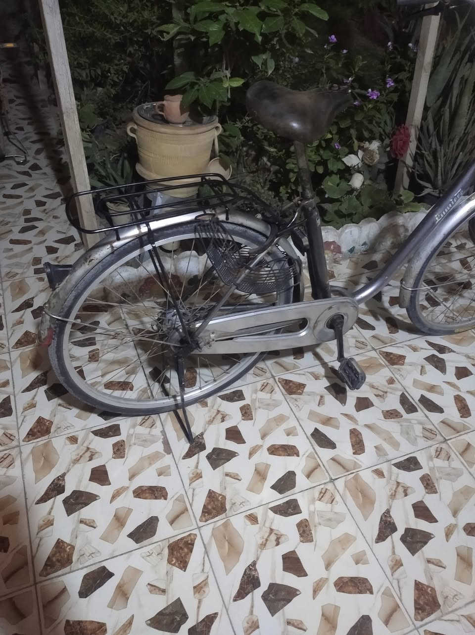 بطه حجم ٢٦ للبيع للتواصل ***********
