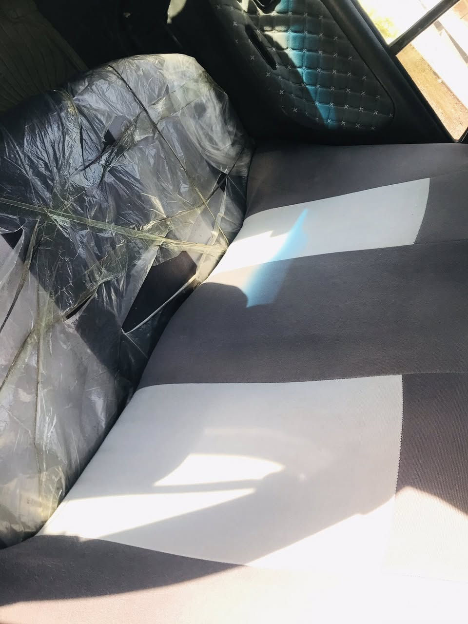 سلام عليكم سوناتا للبيع سياره جاهزه اي نقص مابيهة كهربائيات دشبول كله كامل تايرات جدد سياره خير من الله 
 تبريد تدفئه كله شغال .شاشه كبيره لمس  كير اوتوماتيك كير مكينه ضمان !رقم جديد !  سياره جاهزه مصبوغه جماليه فقط اي ضربه مابيهة.  

الاتصال ***********  

مكاني ديالى شهربان     السعر ٥٢ بيها مجالل
