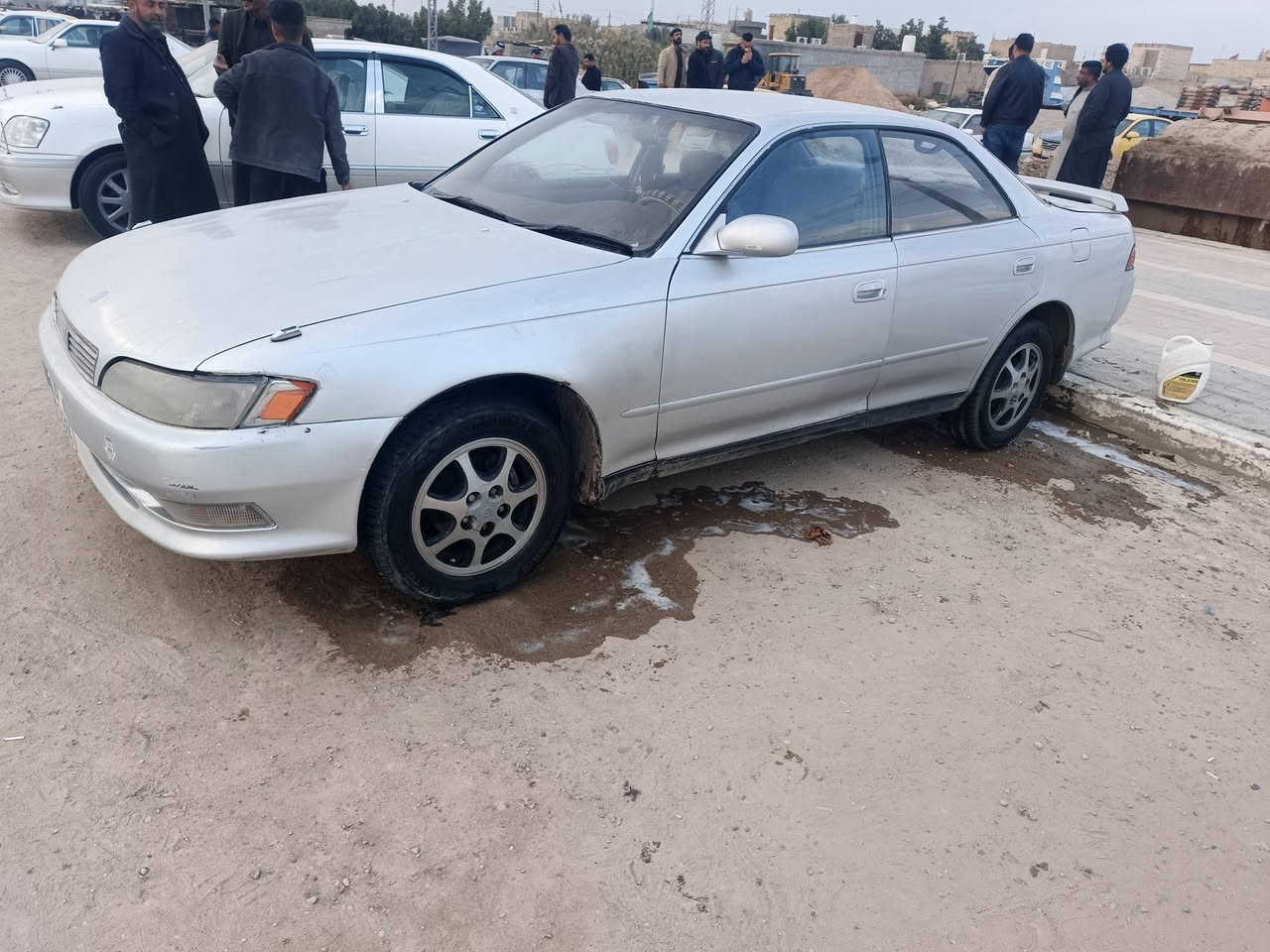 سياره مارك للبيع حلوه وجديد ه مصبوغة جماليه مابيها اي ضربه طخات بسيطه رقم ذي قار السياره متواجدة بالشطره رقم انكليزي وصاحبها بالشطره  السعر ٦٠ وبيها مجال للشراي بيع فقط ‏‪***********‬‏الاتصال علي هذا الرقم
