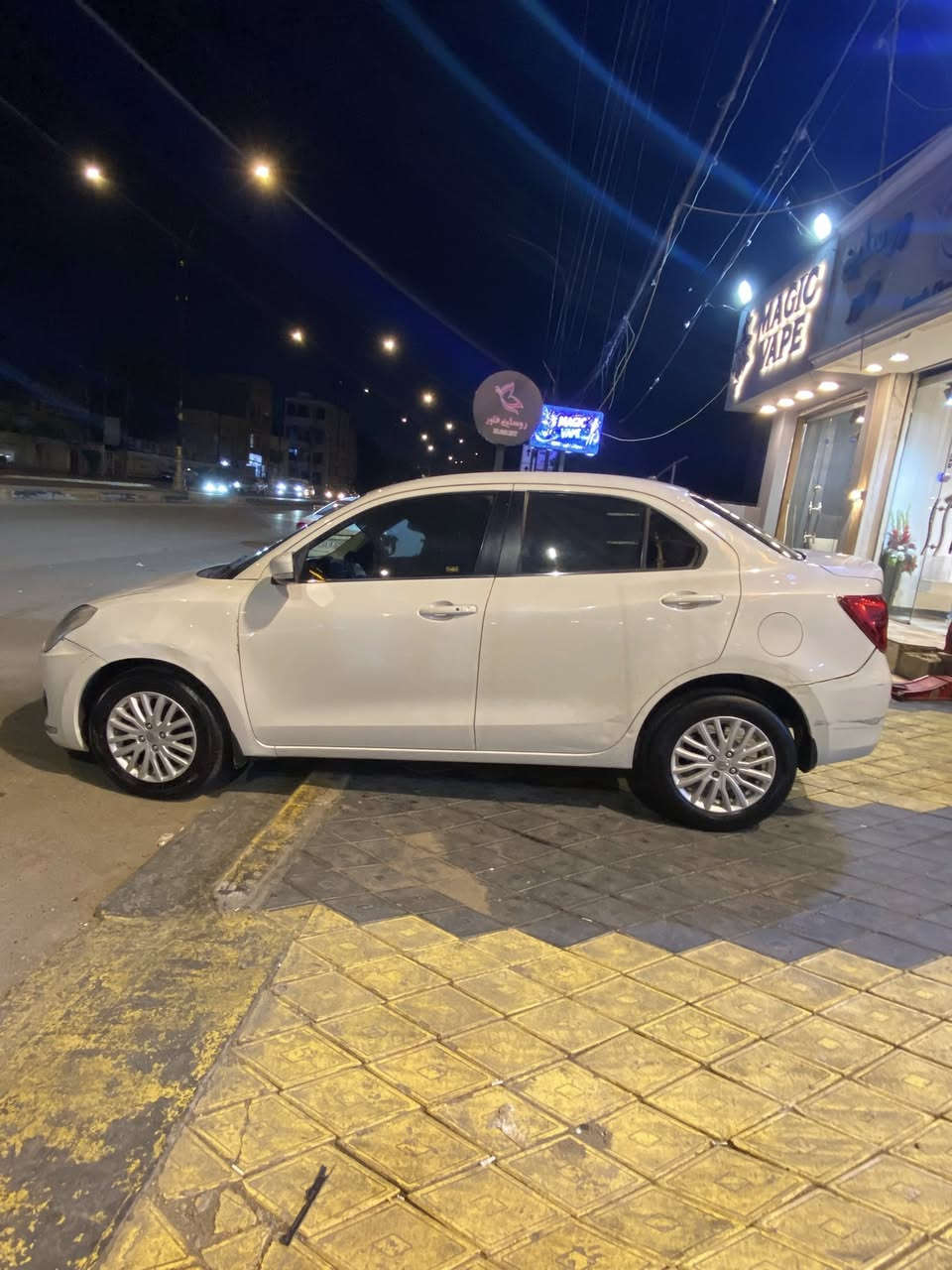 السلام عليكم للبيع سوزوكي دزاير 2018 السياره مال اقساط باقي الها اقل سنه واتصير حره استقطاع ‎؏ ماستر كير مكينه كورلاء  خير من الله صار الها سنتين من محورها تبريد ثلج وصدرها خير من الله بدون صبغ السياره بيها بارد السعر 67 وبيها مجال التسديد عليه مكاني الصليخ شارع ال600

 ***********.    
@
