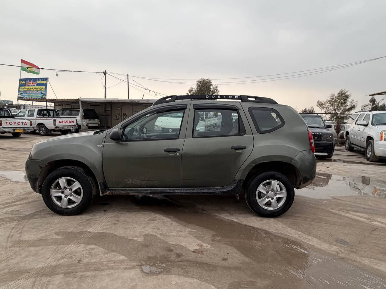 للبيع رينو داستر
موديل 2015
فول مواصفات 
السعر قفل قفل 58ورقه 
بيها ٤قطع صبغ بدون داخل
كير محرك تبريد تتفيها كله ب شرط
رقم صنويه جديد تحويل ب شرط
السياره جائزة تاير جديد
مكان اربيل 
***********
*********** أربيل, العراق
