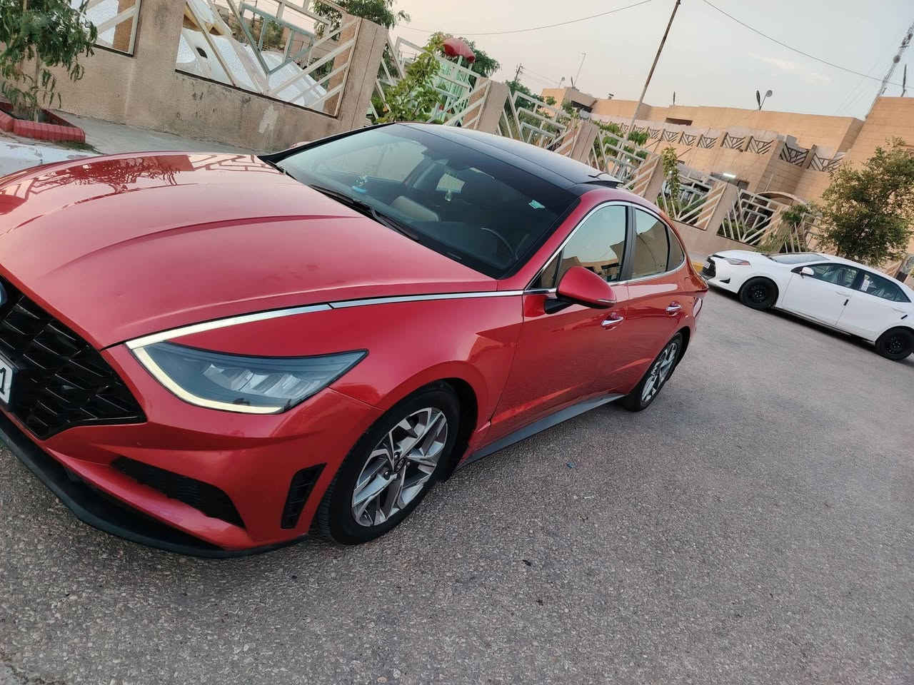 سوناتا 2021 وارد امريكي  فول لمتدد 
مكنيه جديده 2.5
رقم اربيل الجديد 
مكينه وكير وتخم تاير وتبريد وحدادية مكفولة جديد

السعر 155 
  
مكاني كربلاء 
*********** كربلاء, العراق
