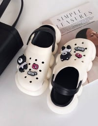 كراكس نسائي • بسكويتي