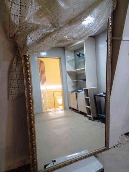 السلام عليكم غراض لبيع كاونتر نضيف يخبل قيم واخذ مرايه سعره 50 وميز سعره 50 العنوان الزعفرانيه ***********
