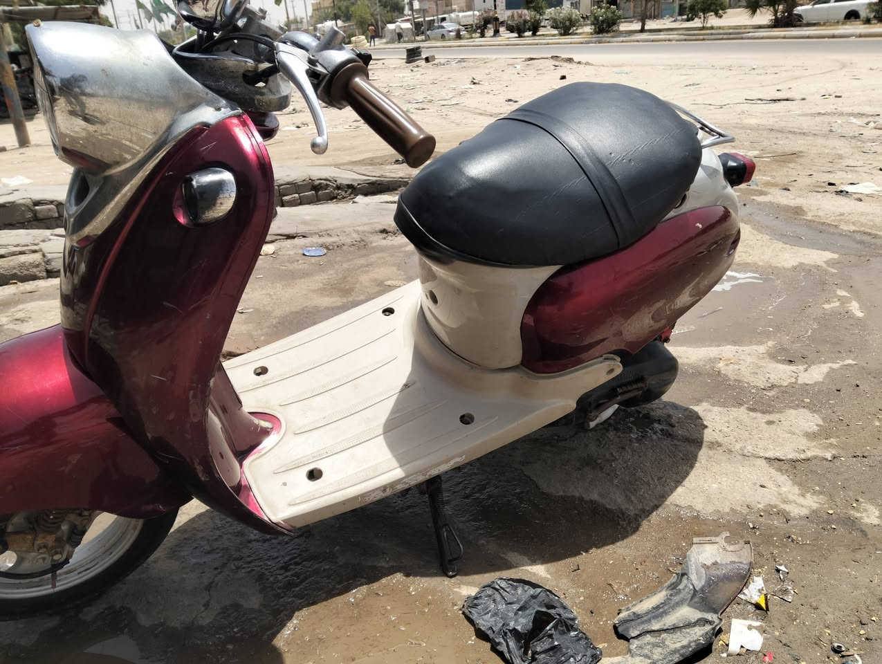 السلام عليكم دراجه للبيع مصريه شغاله سلف هندر ليت كابريته اتوني شاده جديده أو اتوه امجفته اصلي رايمر شلعته حلوه سعر 250 كفراته تجاري جدد اي استفسار ***********
