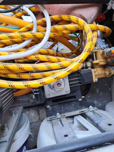 السلام عليكم ماطور غسل جديد مستخدم ٥ مرات فقط للبيع سعرة ٢٠٠ الف مكاني نجف رقم الهاتف ***********
