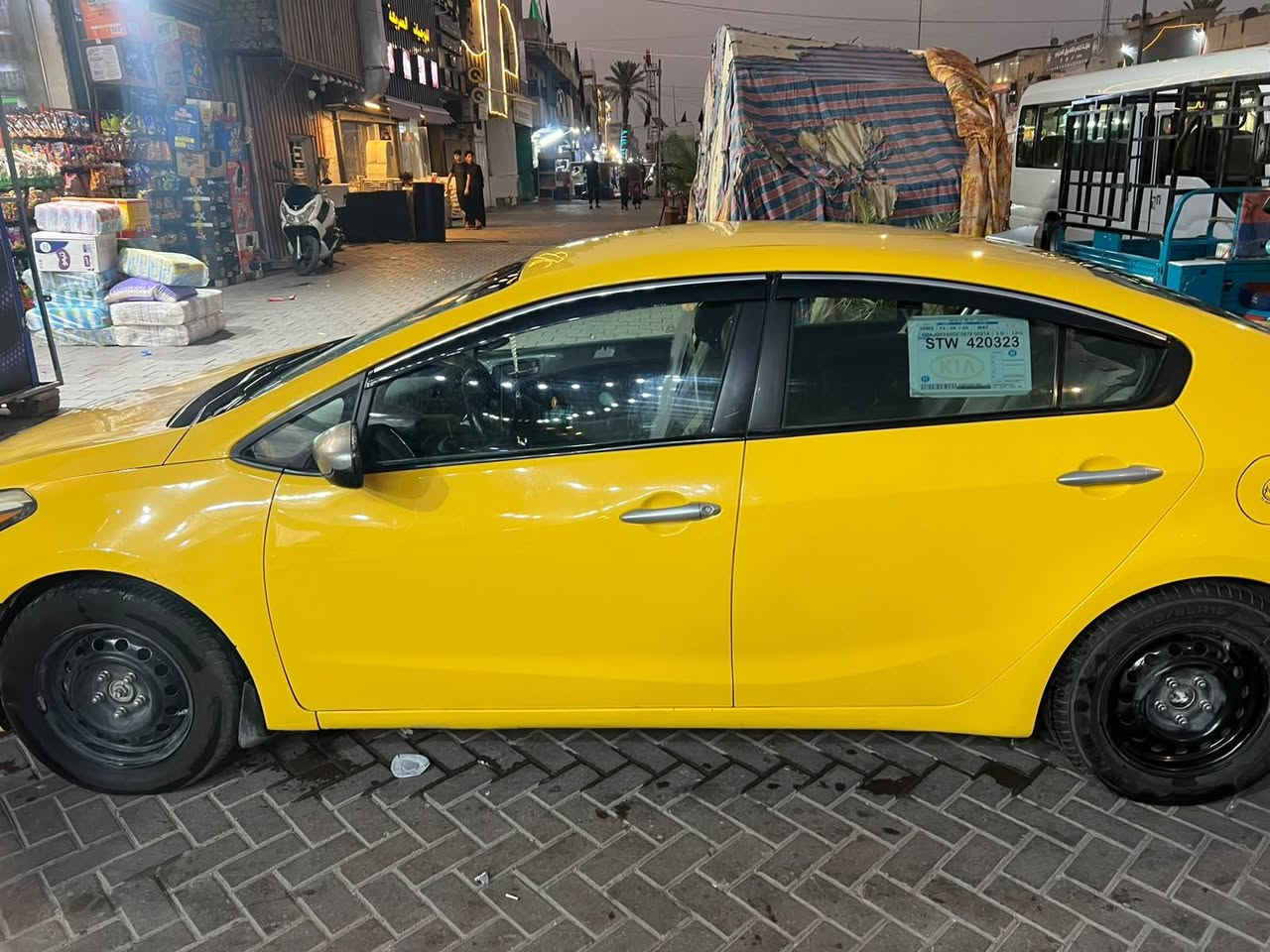 السلام عليكم كيه فورتي موديل 17 وارد امريكي صور الحادث موثوقه بل المنشور سياره ليبل واحد محرك 2000 دوش كير اوتو تخم تاير حداديه جديده تحكم جهتين منضومه غاز سياره جاهزه بغداد  رقم الجهاز 
***********
