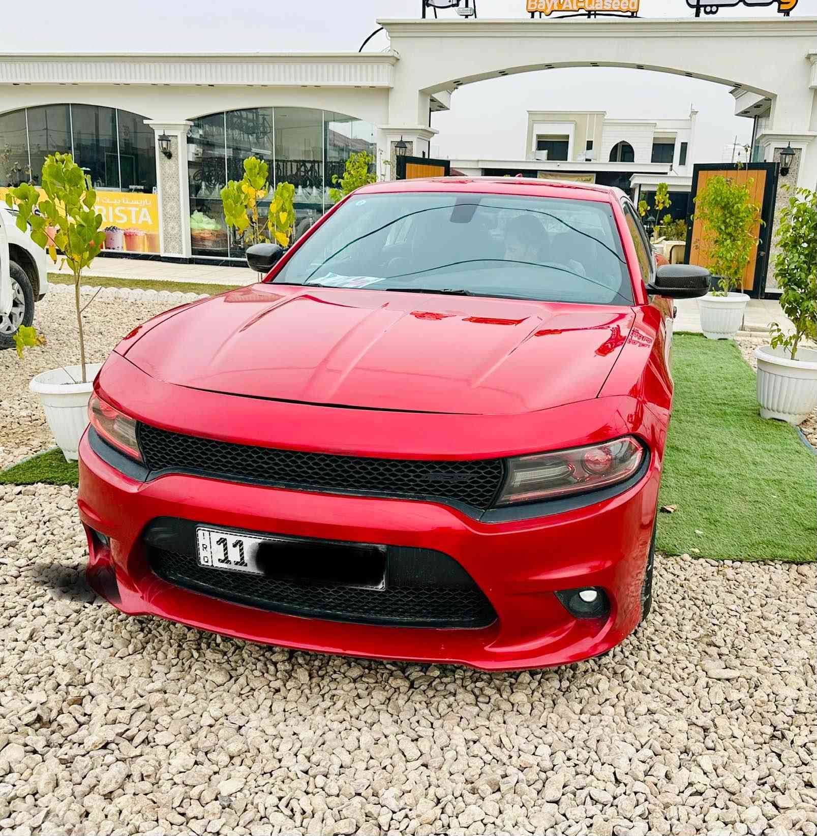 السلام عليكم 
للبيع دوج جارجر 2016 وارد كندي مكفوله من الحادث فقط لبنيد صبغ بدون فتح او تبديل ولسونار مرفق بلمنشور 
رقم بغداد سنويه وهزه ورقم جديد 
موصفات السياره SXT
محرك 3600مكفول 
دعاميات محدثات SRT
شاشه جبيره
كامره دواره 
منضومات زنون عالي ناصي كشاف 
كير طياره 
حساسات اصل 
نضام ايكو مكثف بانزين 
اتركشن مانع انزلاق 
هيترات مري 
كشنات تدفئه 
تحكم استيرن جهتين 
ويل كب اكروم 18 +تخم تاير جديد ،
مثبت سرعه 
وباقي الموصفات معروفه 
السياره جديده ومناقصه اي شي 
حداديه اماميه خلفيه جديده 
مشط وكاردن واكسل قبل يومين شادهن جدد
باتري جديد 
السعر 188
مكان السياره بابل 
*********** هاشمية, بابل
