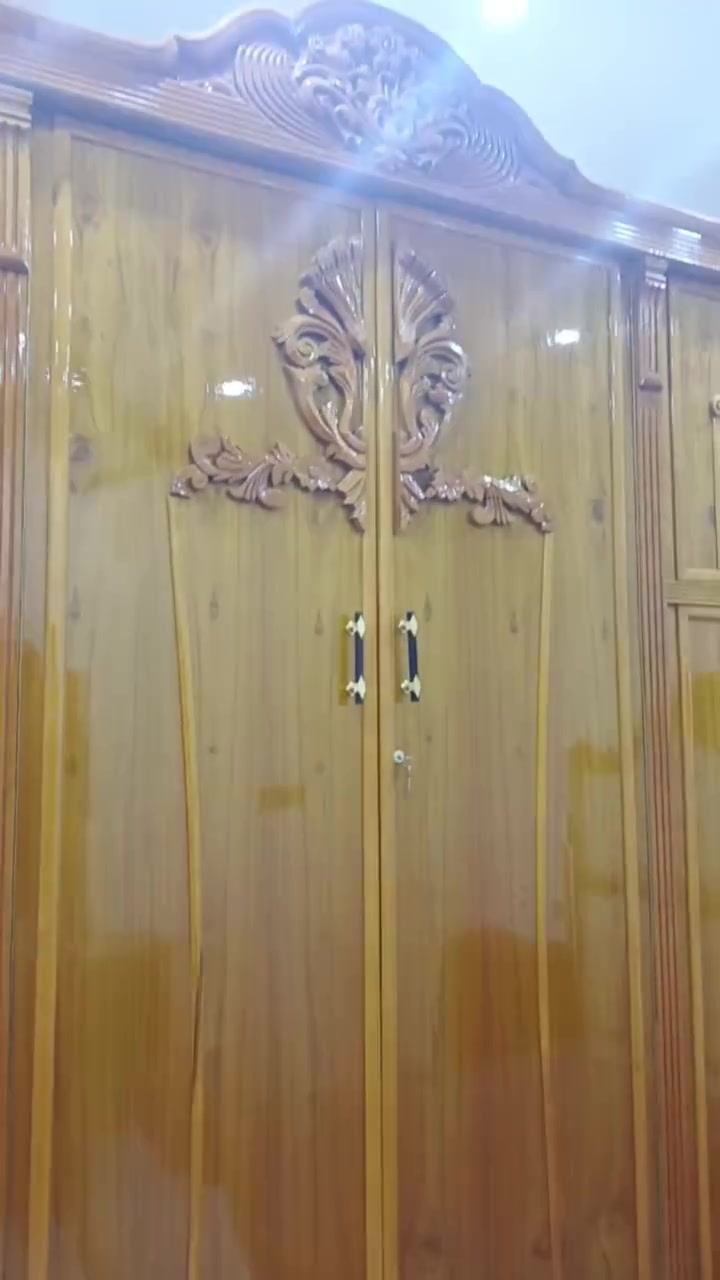 سلام عليكم غرفه خشاب جديده صار سبوع من فصلته سعر مليونين بيه مجال كلش قليل    تجي و شوف بعينك عنواني بغداد مدينة الصدر رقمي ***********
